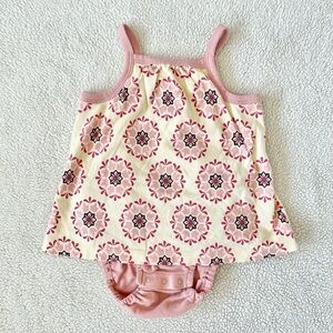 Tea Collection baby skirted onesie, size 12-18m